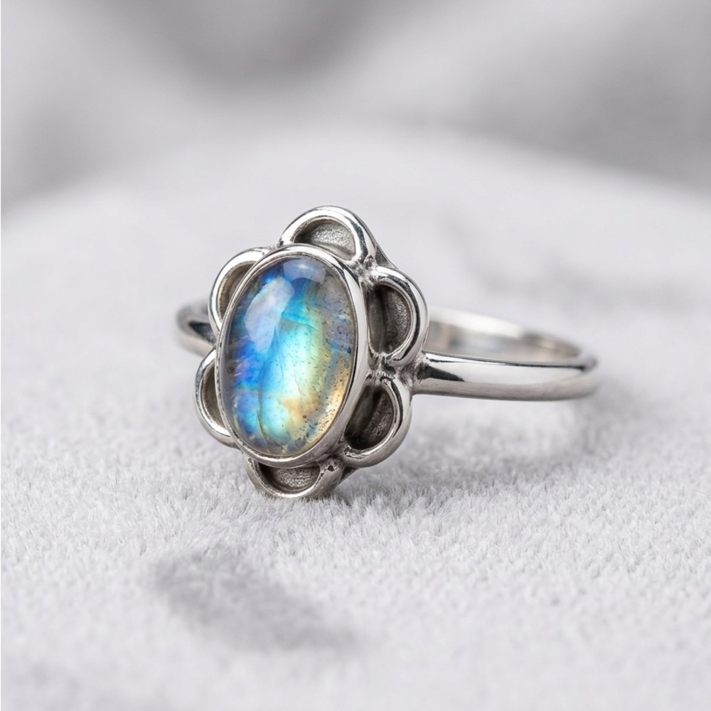 Vintage-Style Moonstone Floral Solitaire Ring